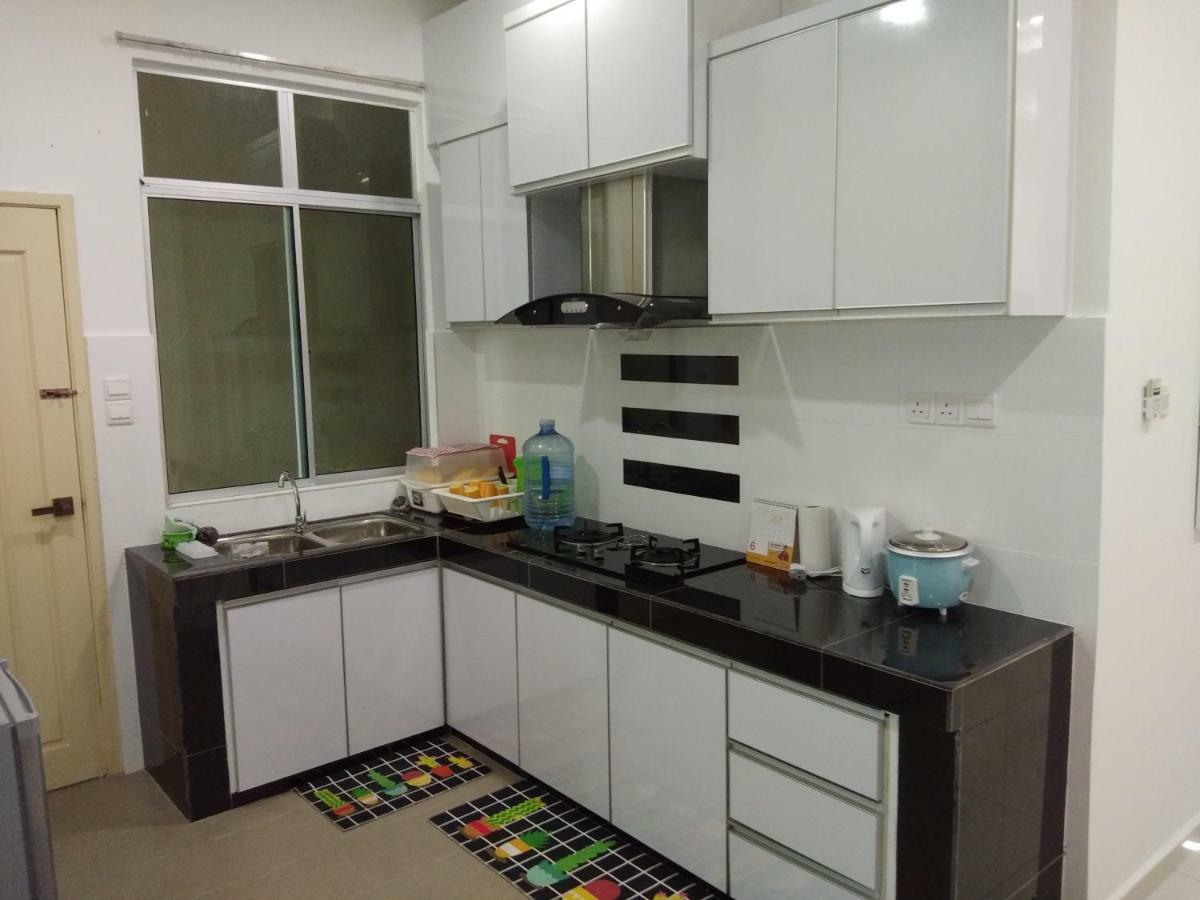 Z&M Homestay Jertih Kültér fotó